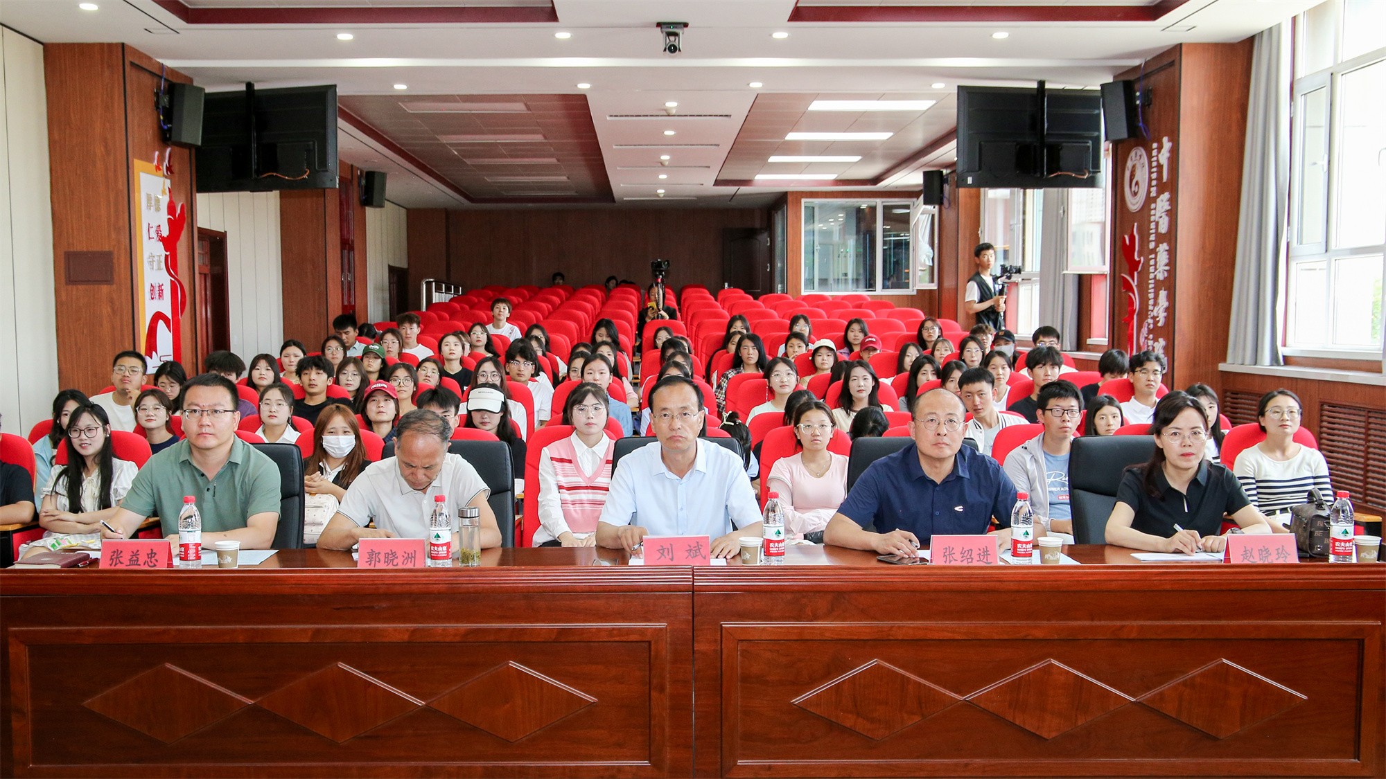 1719474731267011720.jpg 2.jpg