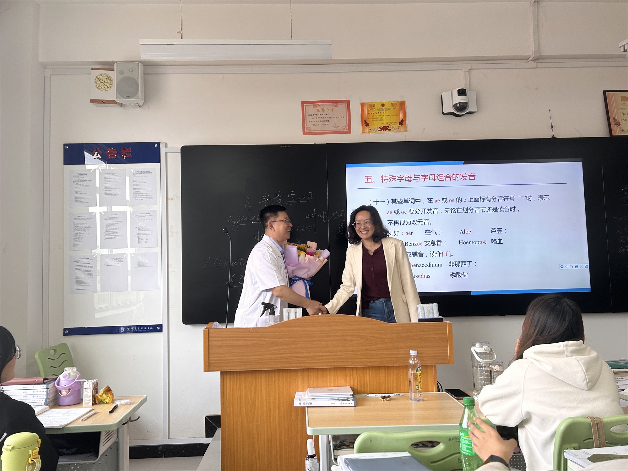 1725954572891072662.jpg d4efcd3e290f5bc201bcd25bfb4e8cd.jpg